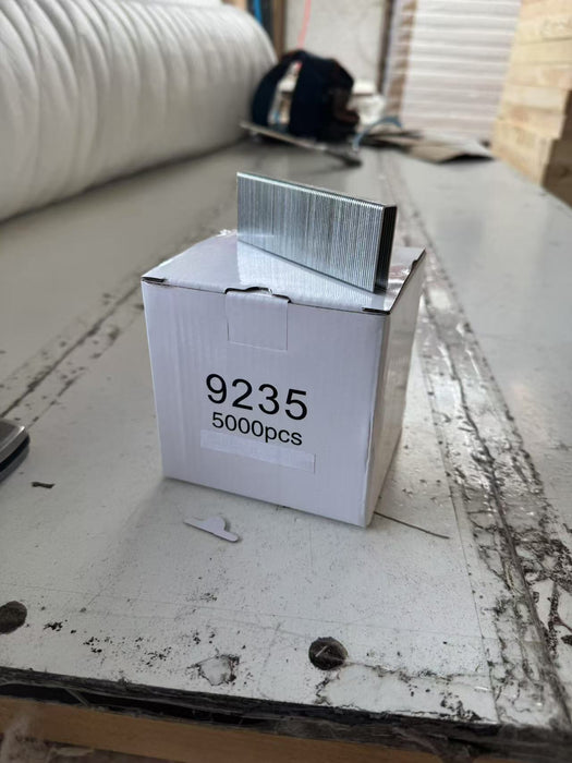 BOITE DE MOYENNES AGRAFES (5000PCS/BOITE)