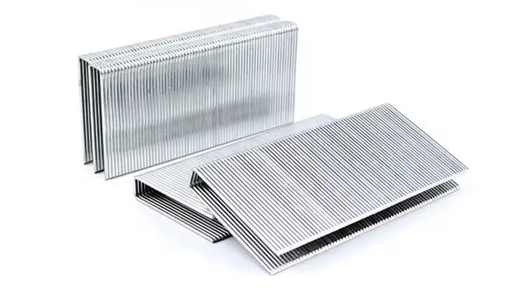 BOITE DE GRANDES AGRAFES (10000PCS/BOITE) - image 1