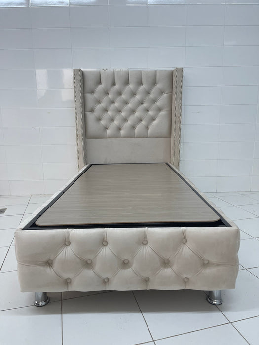 LIT COFFRE BOX CLOUTE BEIGE 90x190cm
