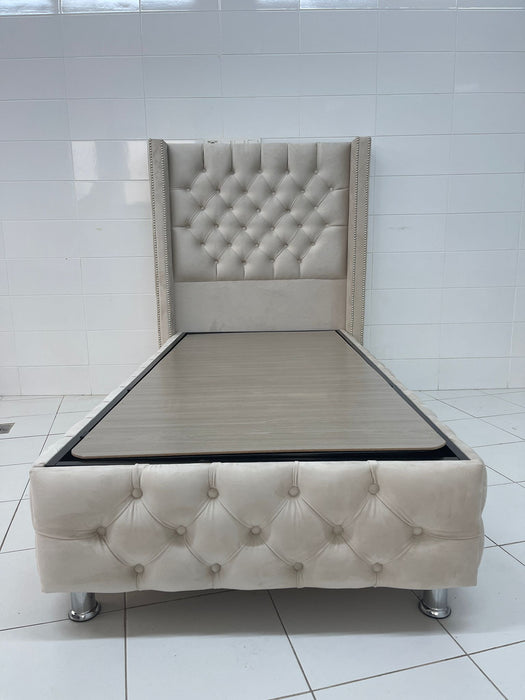 LIT COFFRE BOX CLOUTE BEIGE 90x190cm - image 1
